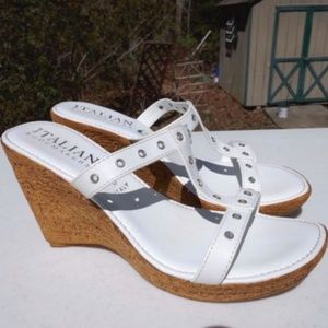 Italian Shoemakers sz 8 wedge cork heels white s6